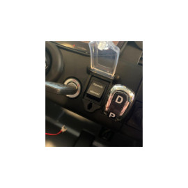 LAND ROVER 24v 4x4 2lugares